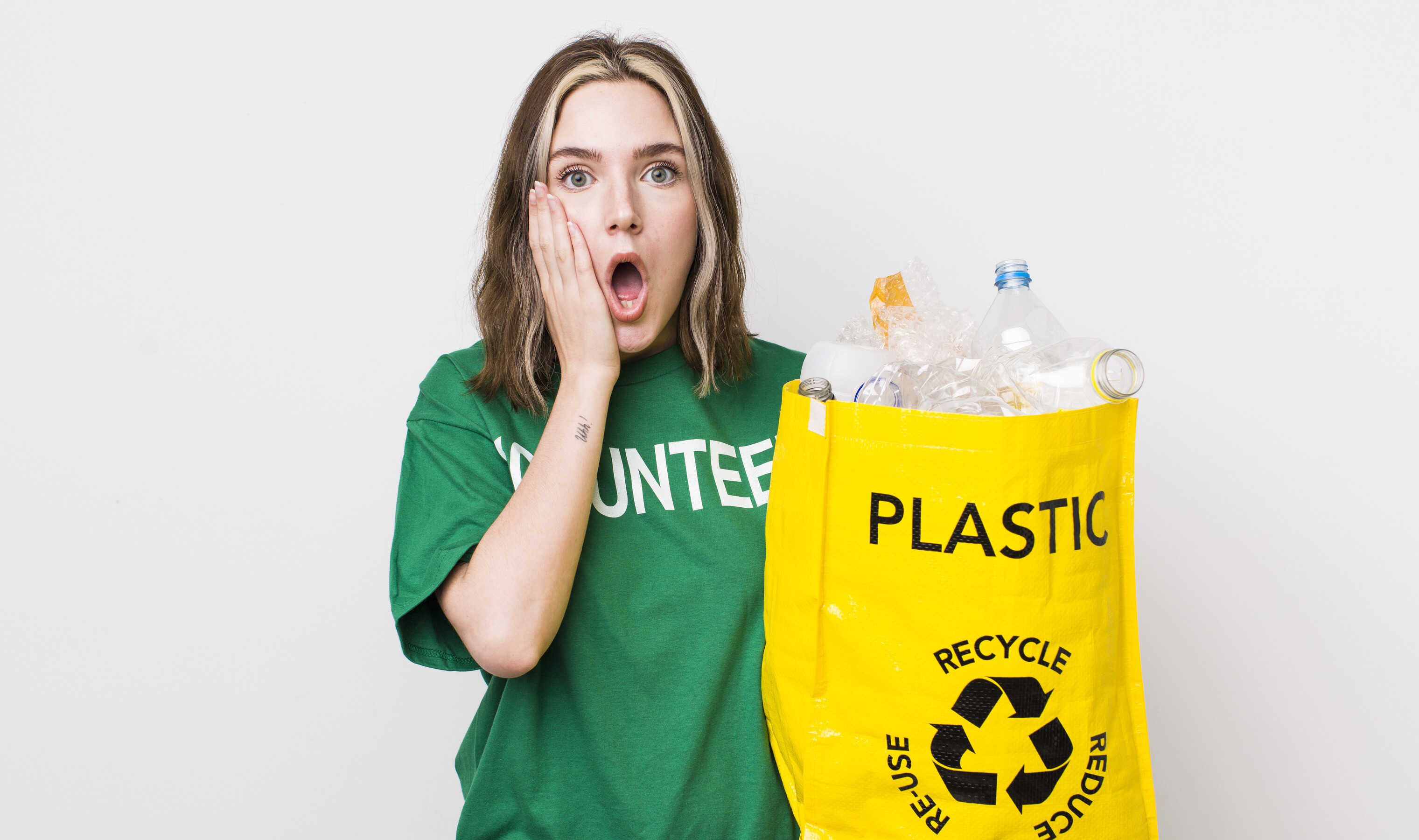 Jaga Kesehatan Keluarga, Bijaklah Memilih Botol dan Galon Plastik Air Minum